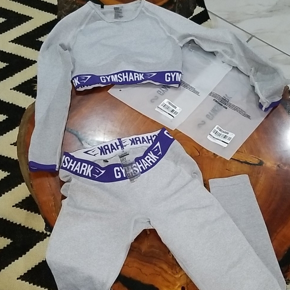 Gymshark flex both size small use 1 time - Picture 2 of 4